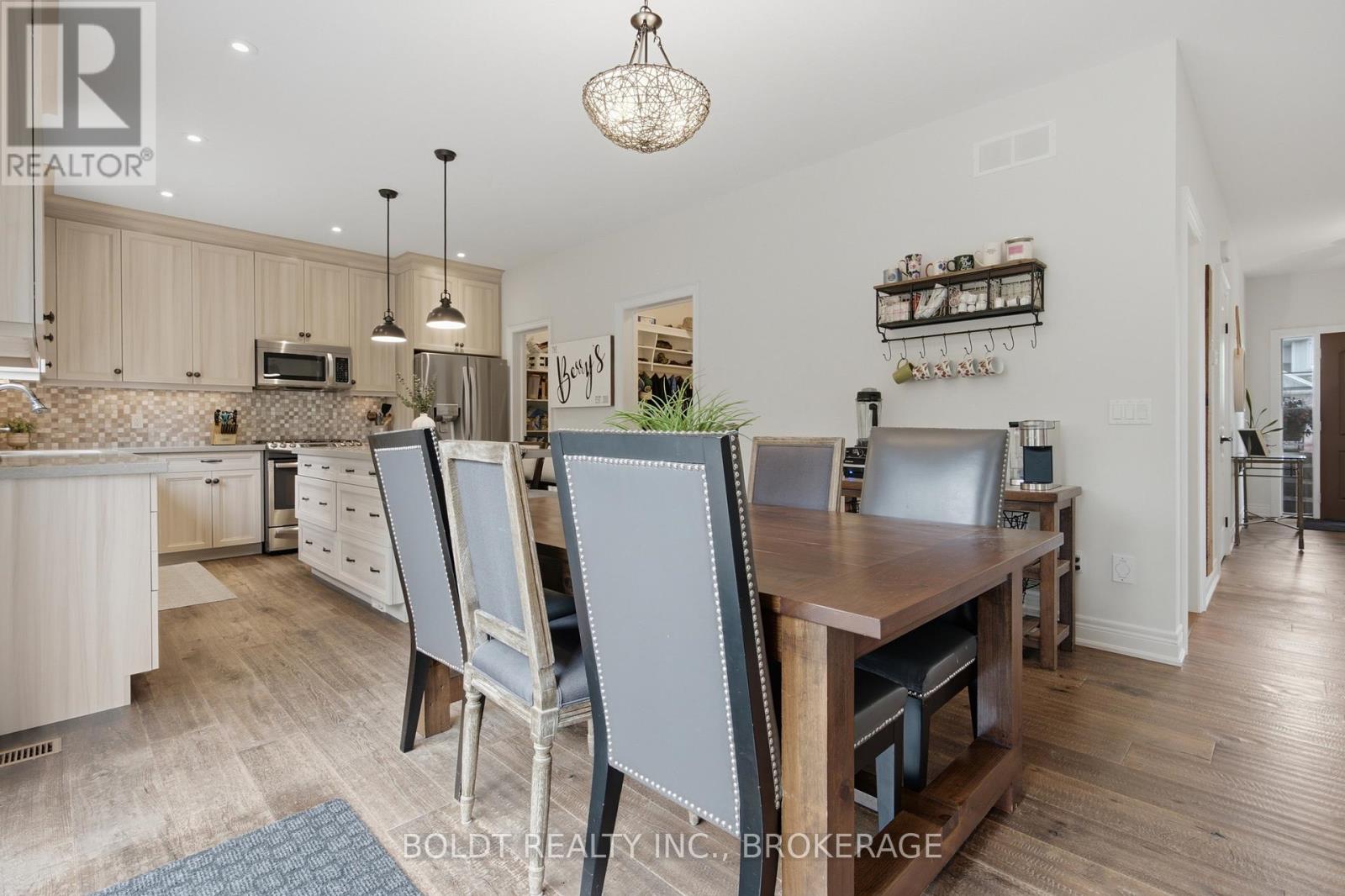 5 Gossen Drive, Niagara-On-The-Lake (Virgil), Ontario  L0S 1J0 - Photo 10 - X13741554