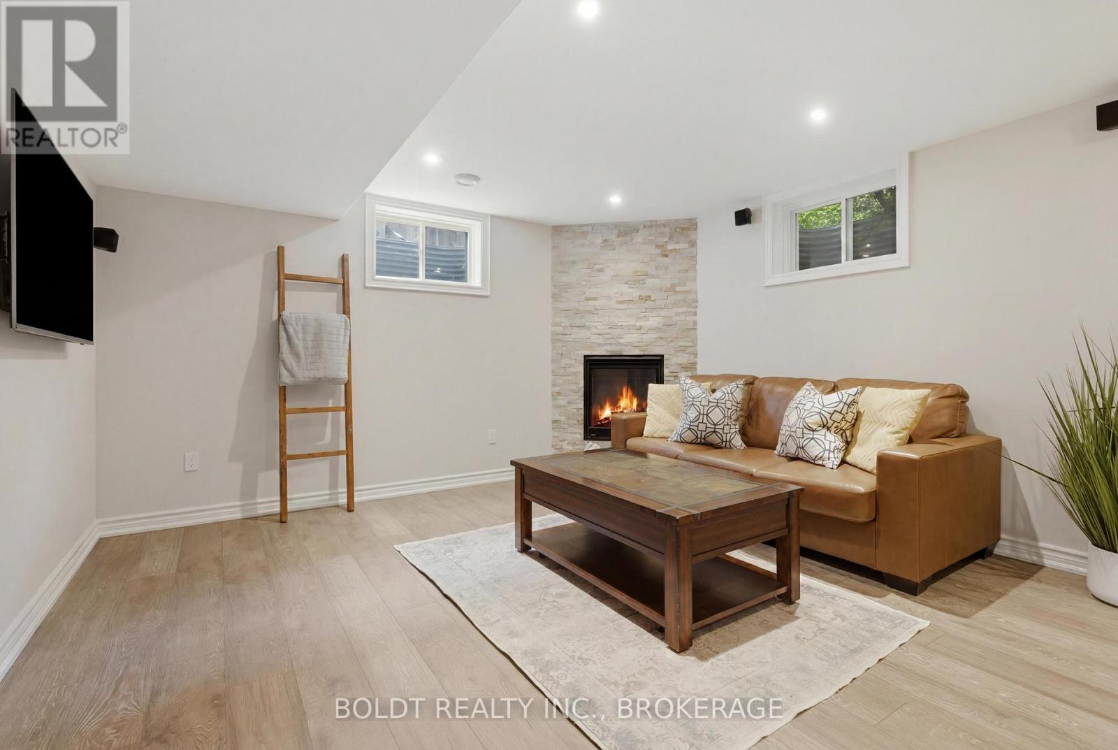 5 Gossen Drive, Niagara-On-The-Lake (Virgil), Ontario  L0S 1J0 - Photo 28 - X13741554