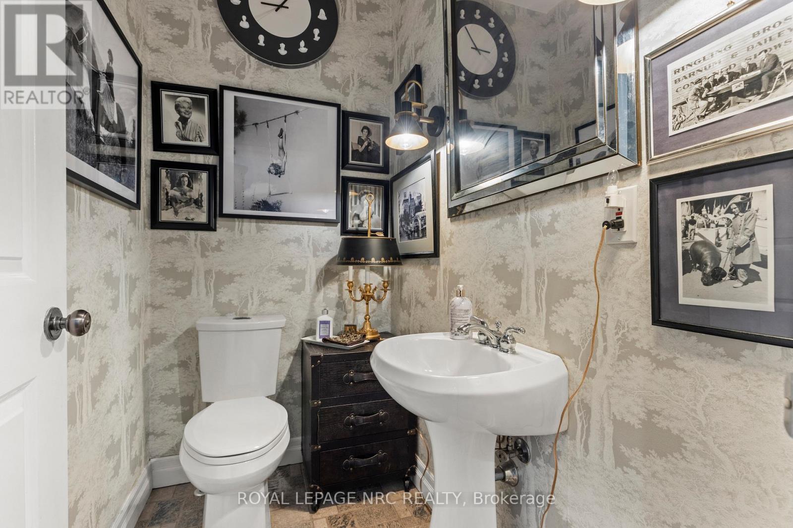 1 Karsam Court, Niagara-On-The-Lake, Ontario  L0S 1J0 - Photo 12 - X13741614