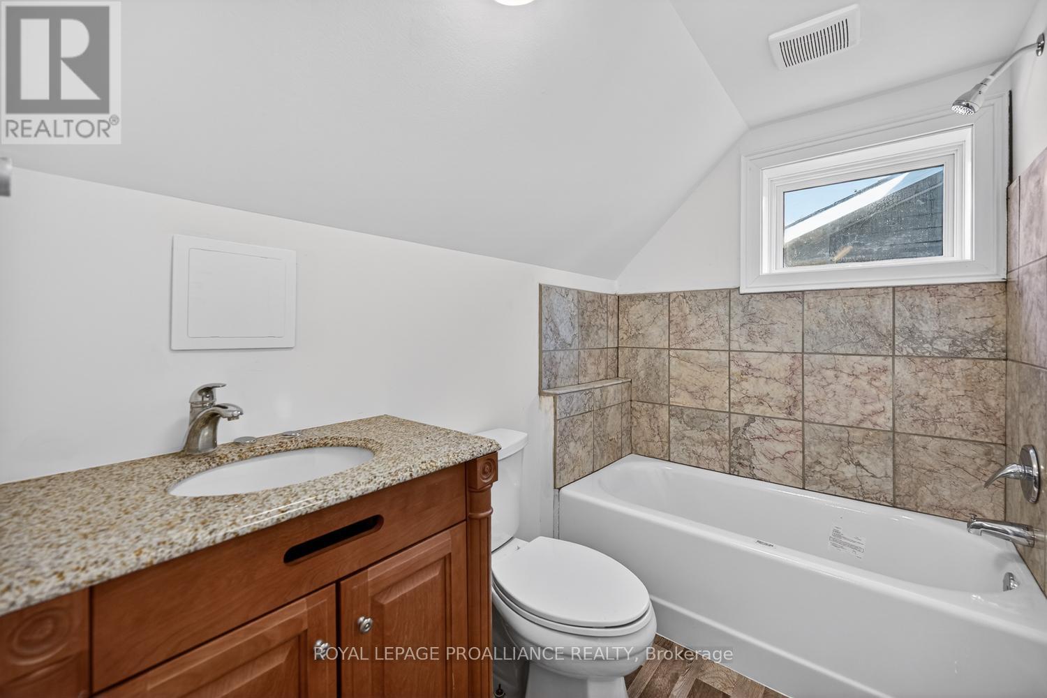 13 King Street, Rideau Lakes, Ontario  K0E 1G0 - Photo 19 - X13024496