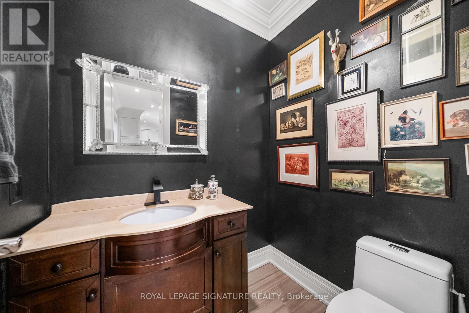 39 Regina Avenue, Toronto, Ontario  M6A 1R4 - Photo 16 - C13741526