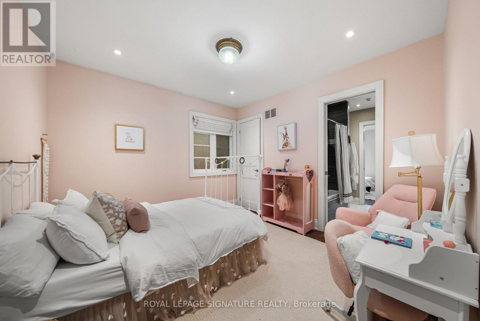 39 Regina Avenue, Toronto, Ontario  M6A 1R4 - Photo 23 - C13741526
