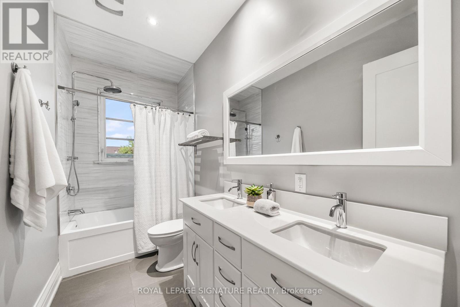 39 Regina Avenue, Toronto, Ontario  M6A 1R4 - Photo 25 - C13741526