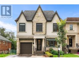 39 REGINA AVENUE, Toronto, Ontario