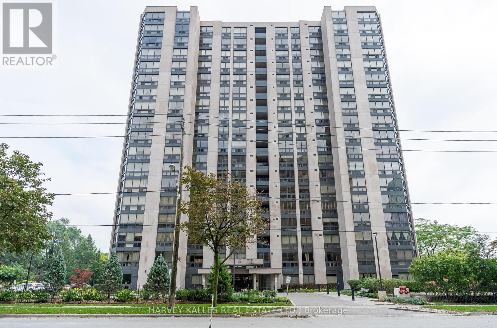 205 - 5 KENNETH AVENUE, Toronto, Ontario