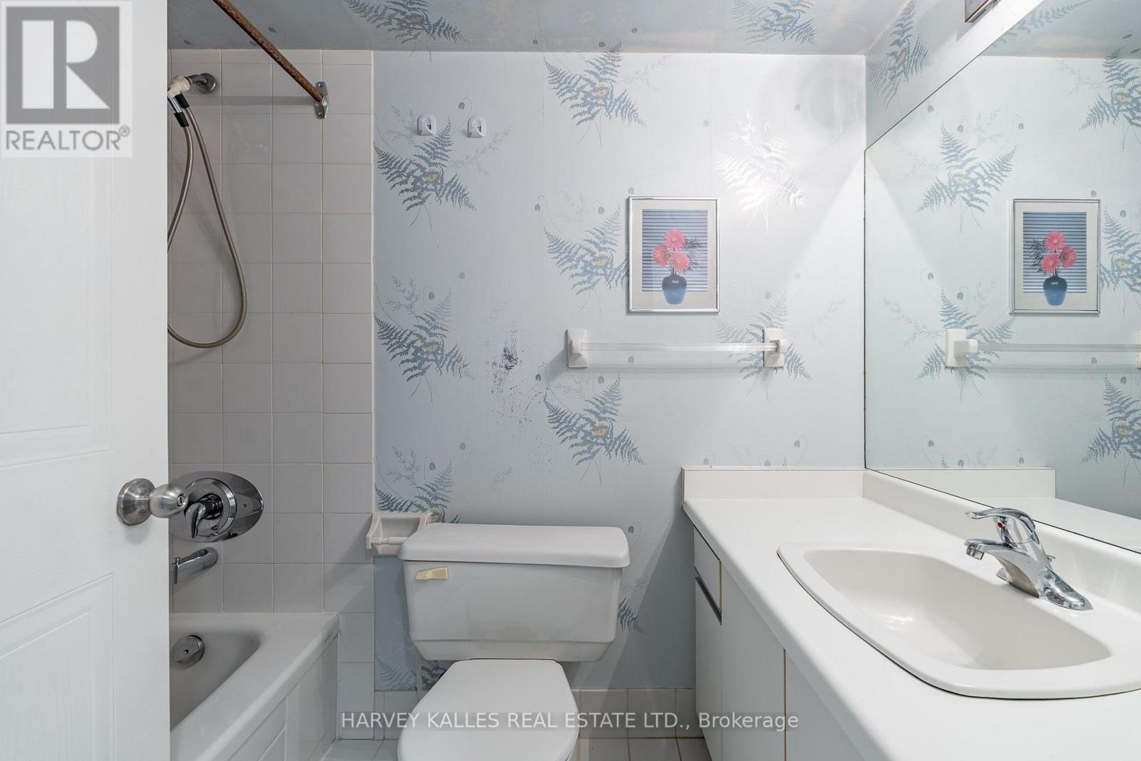 205 - 5 Kenneth Avenue, Toronto, Ontario  M2N 6M7 - Photo 15 - C13741556