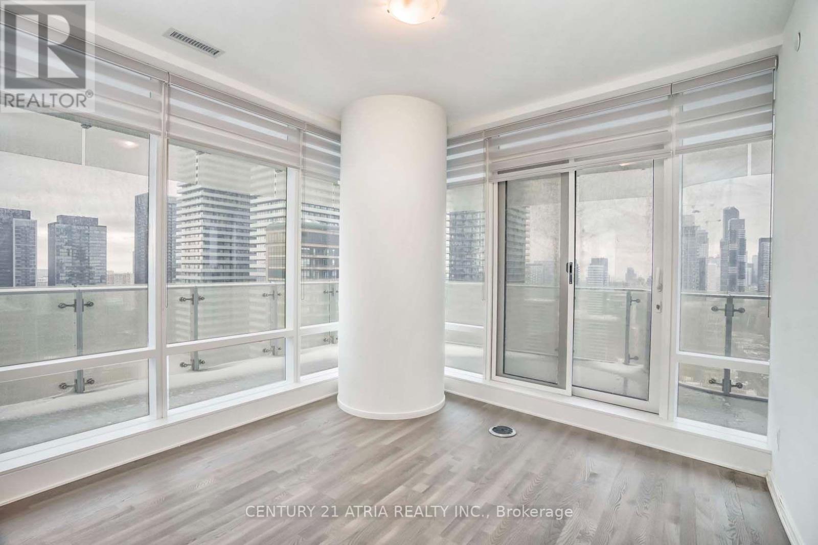 2704 - 1 Bloor Street E, Toronto, Ontario  M4W 0A8 - Photo 4 - C13741608