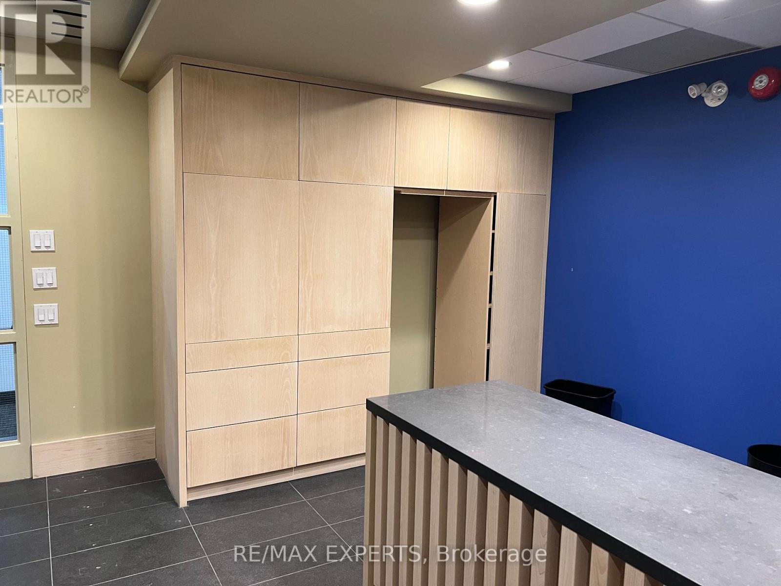 410 - 720 Spadina Avenue, Toronto, Ontario M5S 2T9 - Photo 5 - C13741618