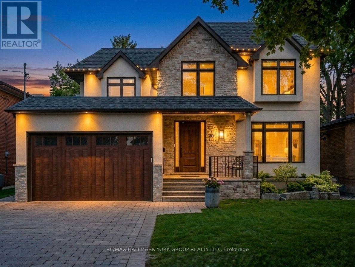 20 Ealing Drive, Toronto, Ontario  M2L 2R5 - Photo 1 - C13741672