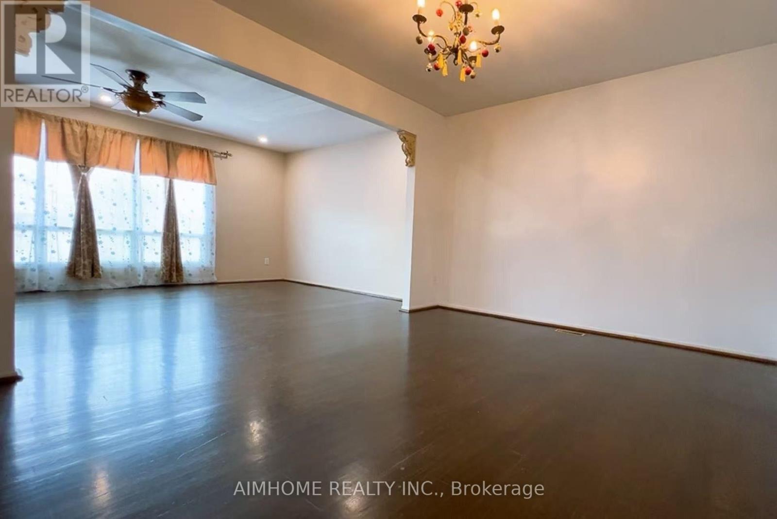 Upper Level - 83 Mintwood Drive, Toronto, Ontario  M2M 3A6 - Photo 7 - C13741712