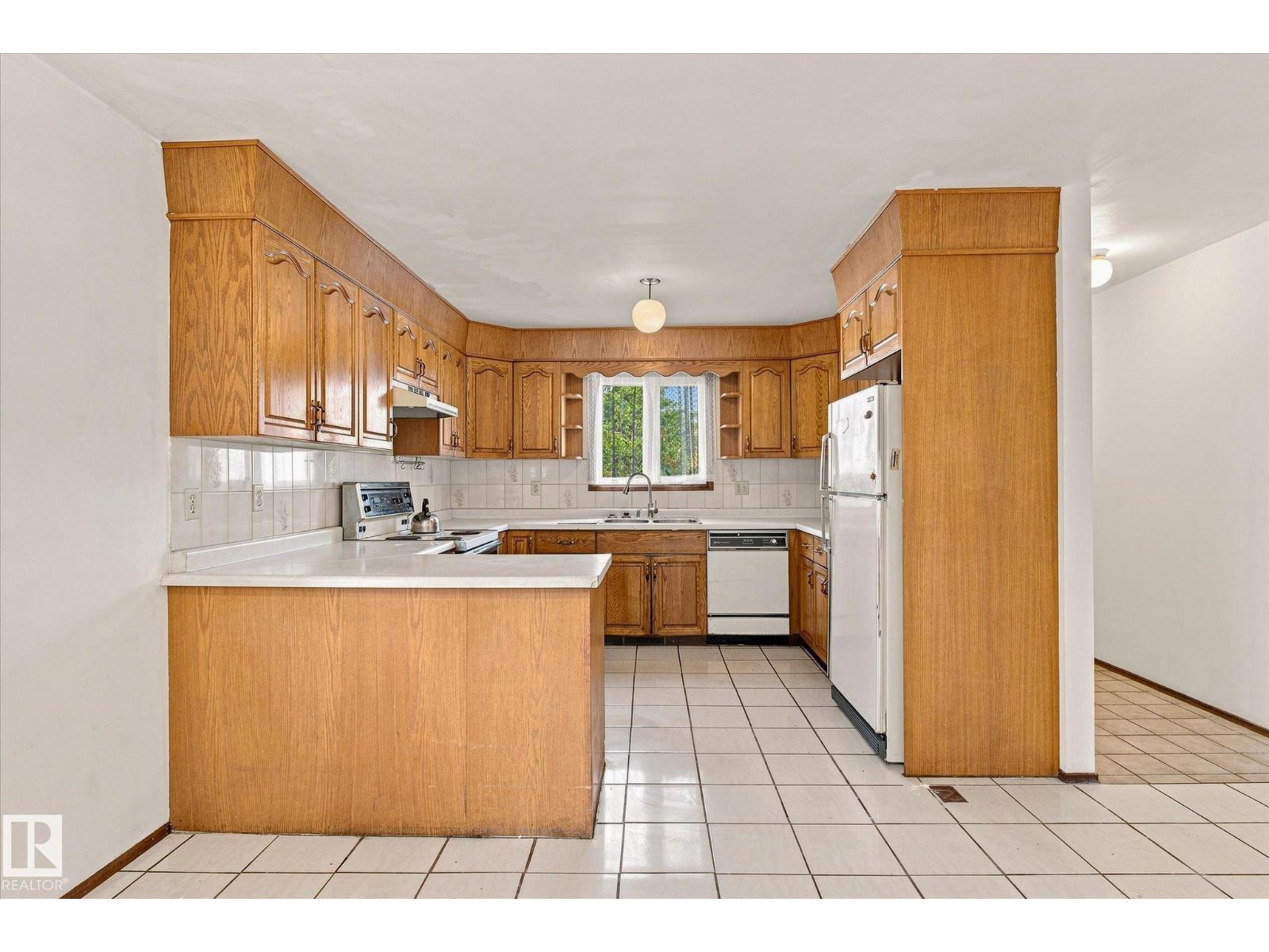 1104 58 St Nw, Edmonton, Alberta  T6L 6J8 - Photo 10 - E4506860