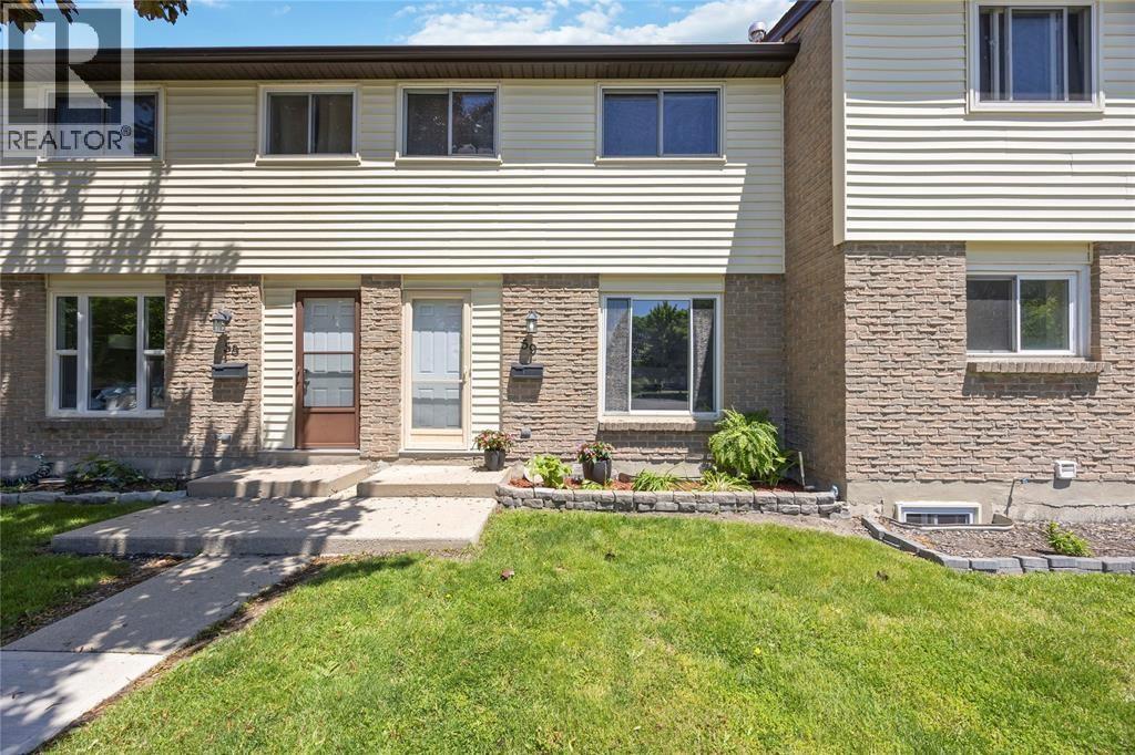 215 Trudeau Drive Unit# 59, Sarnia photo 3