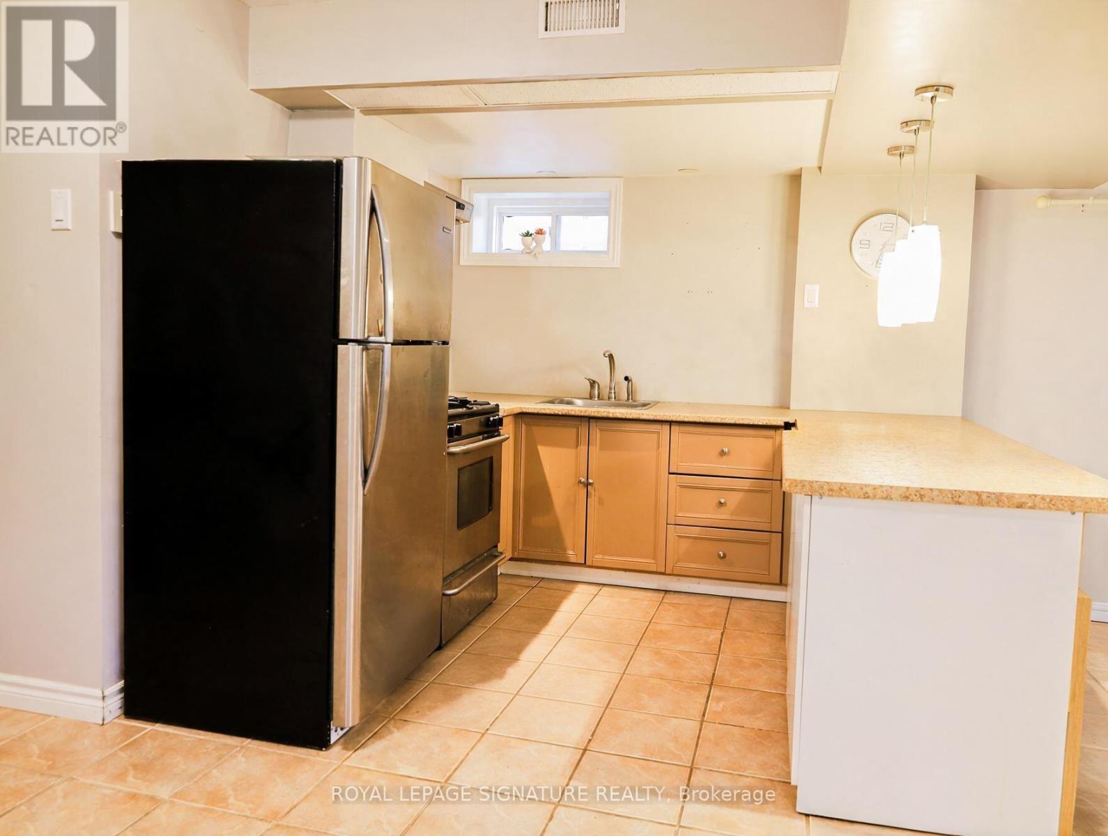 Basement - 503 Thornhill Woods Drive, Vaughan, Ontario  L4J 9A1 - Photo 10 - N13741678