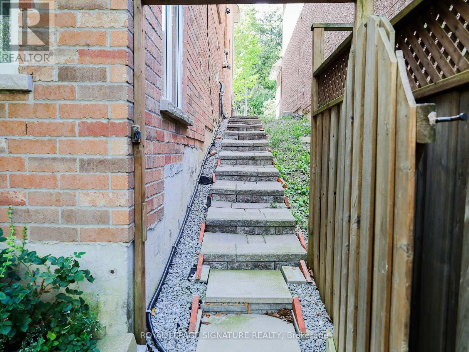 Basement - 503 Thornhill Woods Drive, Vaughan, Ontario  L4J 9A1 - Photo 3 - N13741678