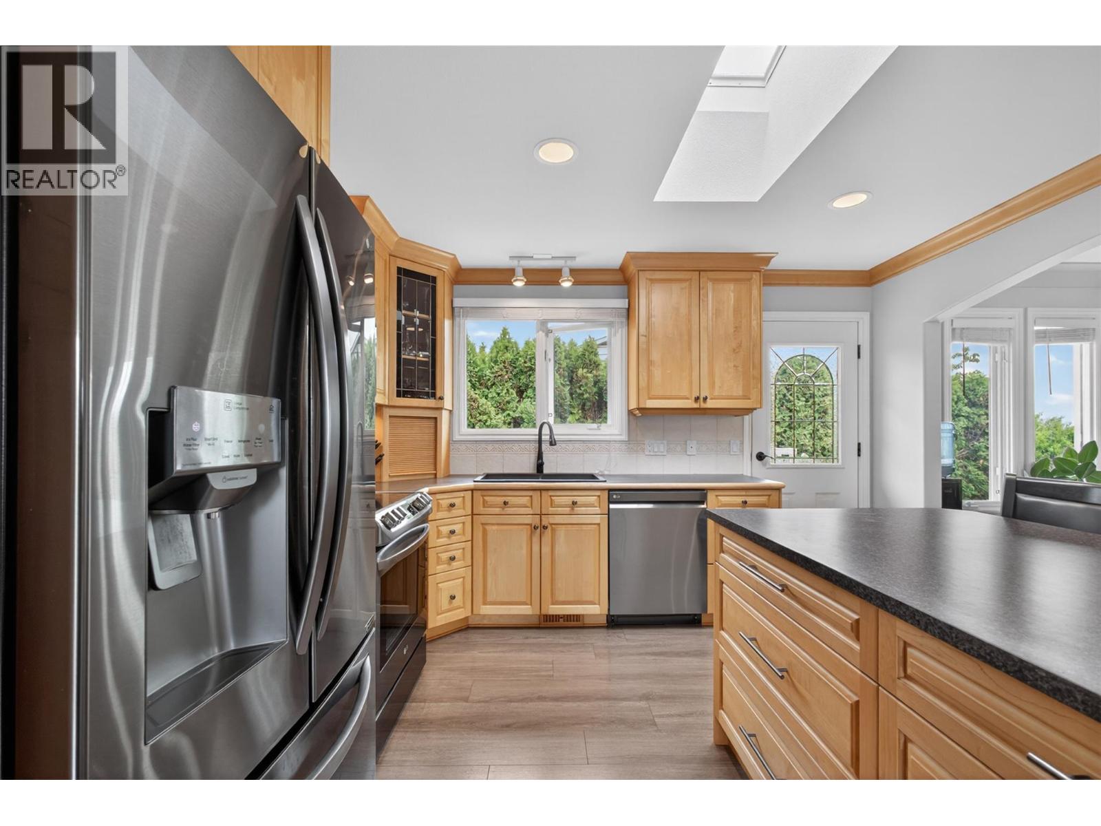 1685 Jonathan Road, Kelowna, British Columbia  V1P 1A7 - Photo 12 - 10399617