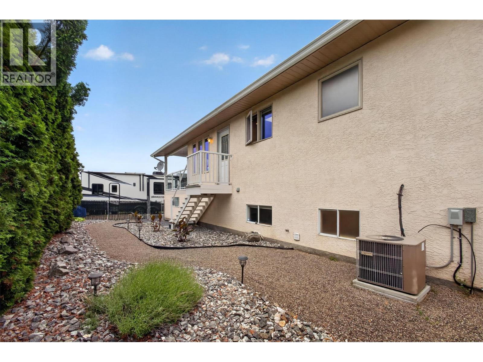 1685 Jonathan Road, Kelowna, British Columbia  V1P 1A7 - Photo 38 - 10399617