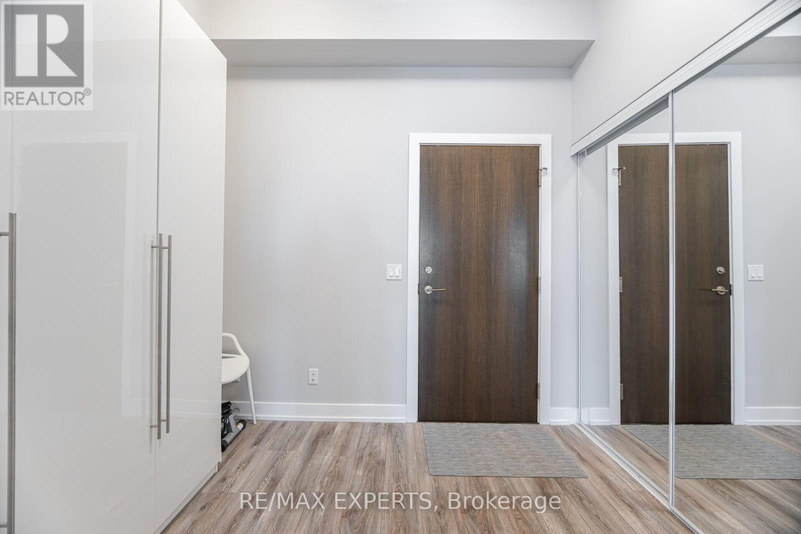 2207 - 28 Linden Street, Toronto, Ontario  M4Y 0A4 - Photo 5 - C13741680