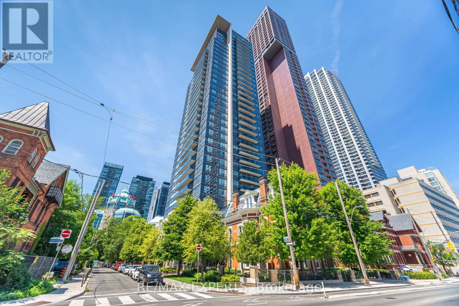 2207 - 28 Linden Street, Toronto, Ontario  M4Y 0A4 - Photo 2 - C13741680