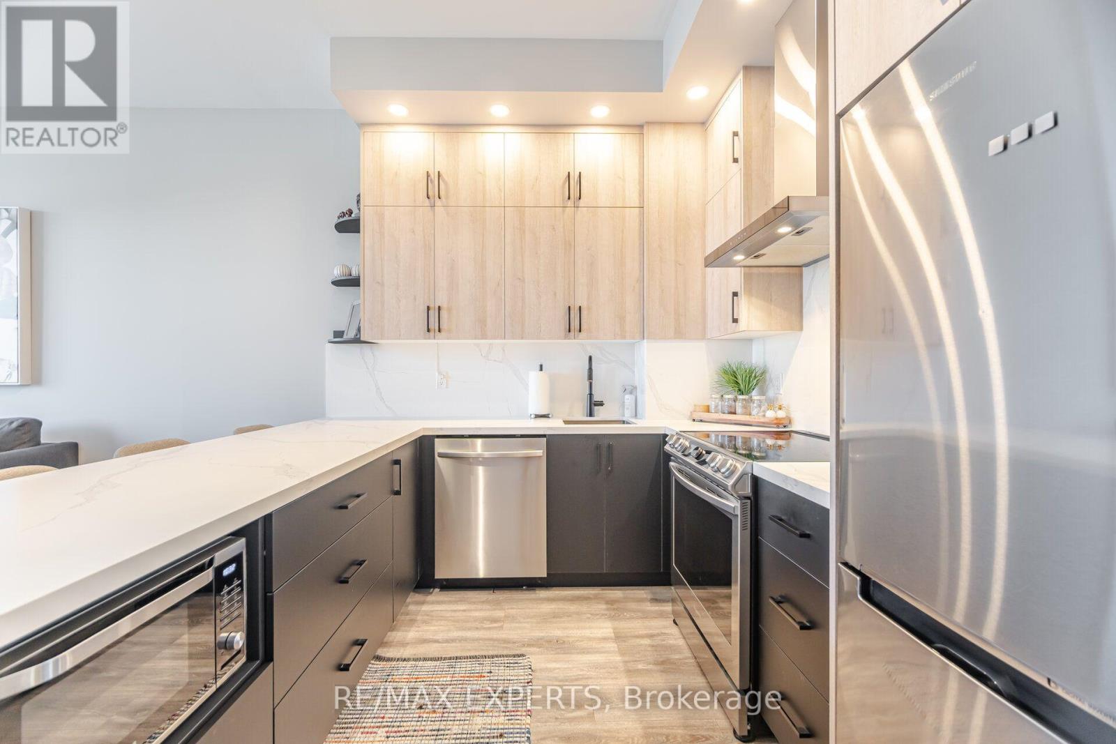 2207 - 28 Linden Street, Toronto, Ontario  M4Y 0A4 - Photo 8 - C13741680