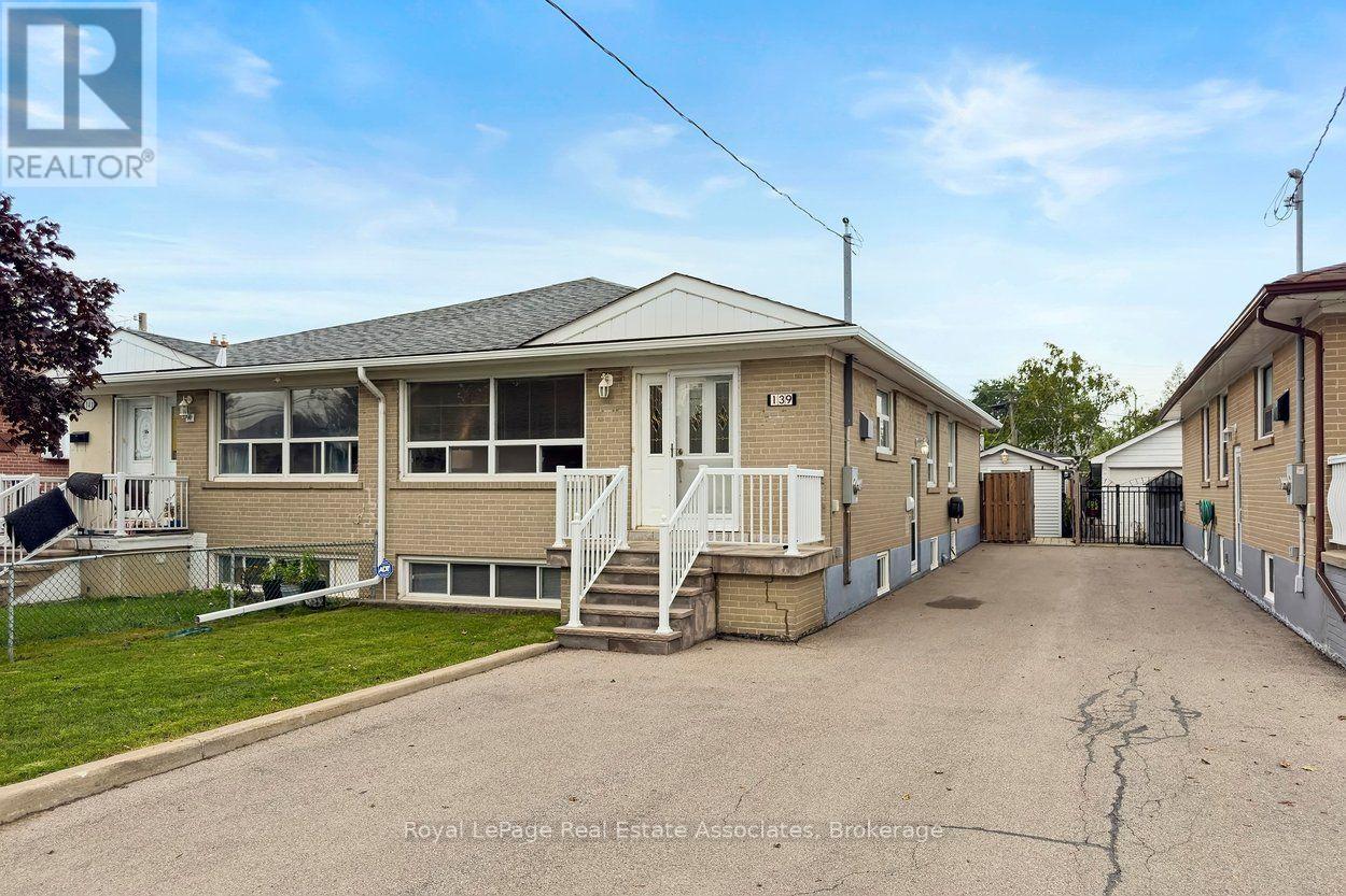 139 VODDEN STREET E, Brampton, Ontario