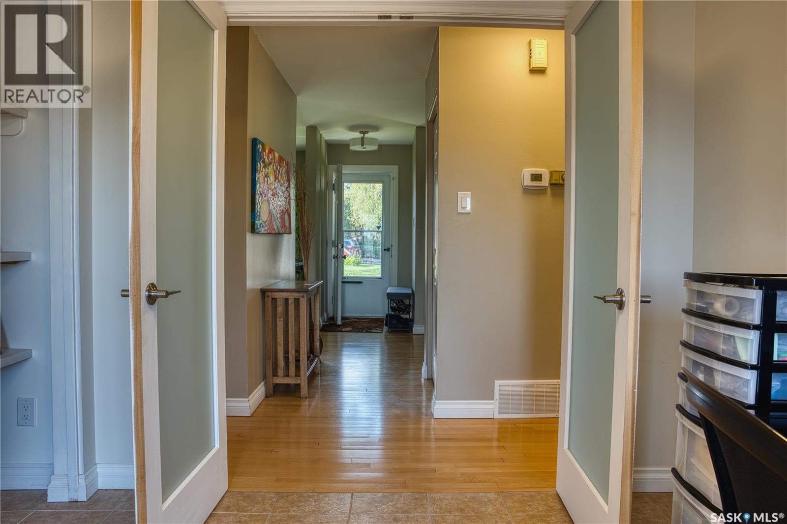 239 Rodenbush Drive, Regina, Saskatchewan  S4R 6X1 - Photo 12 - SK047455