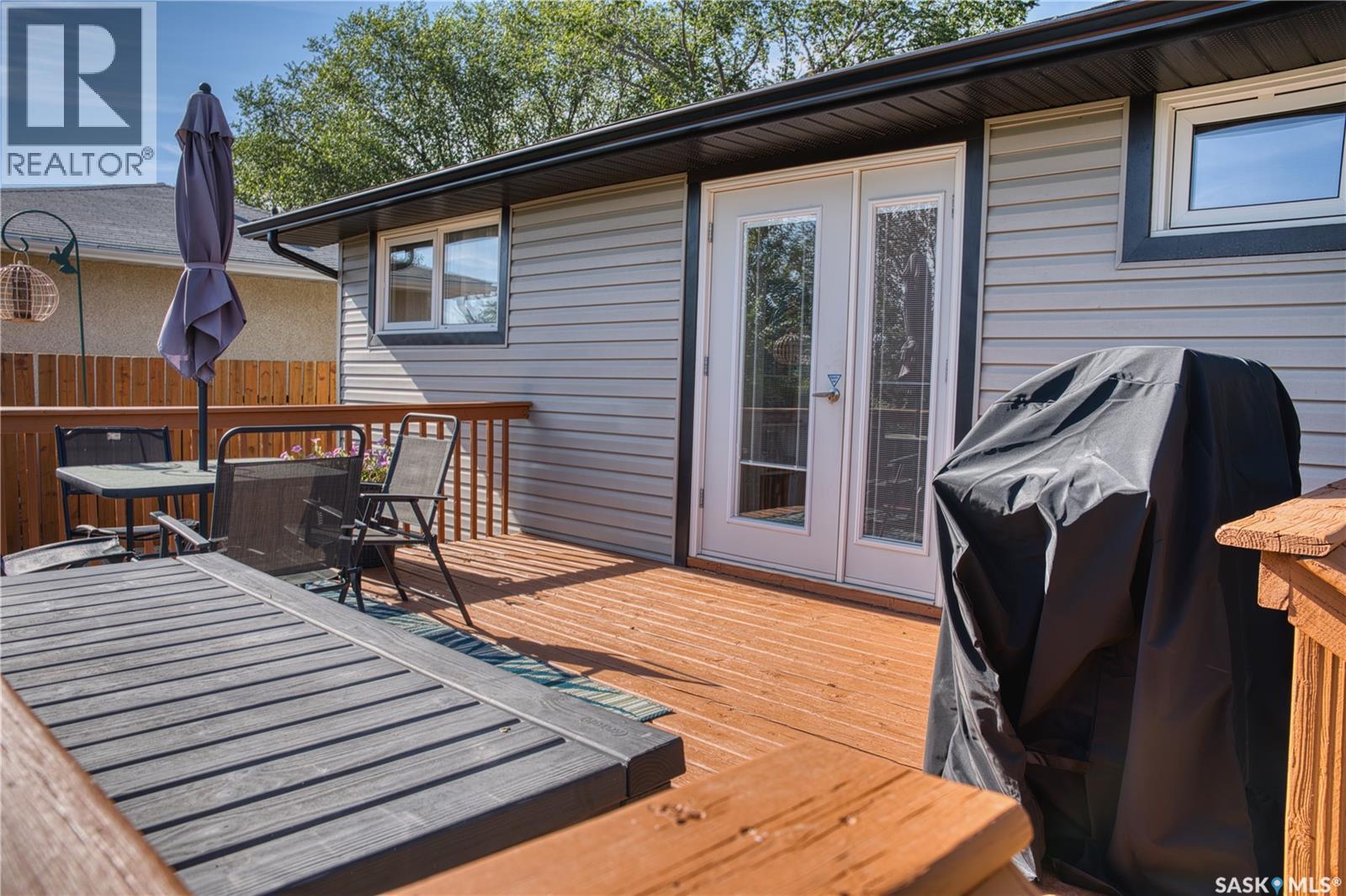239 Rodenbush Drive, Regina, Saskatchewan  S4R 6X1 - Photo 18 - SK047455