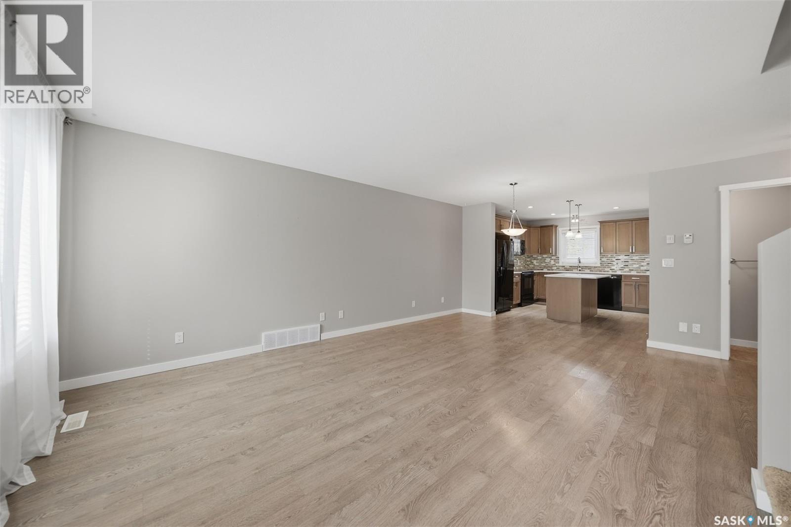 326 Maningas Bend, Saskatoon, Saskatchewan  S7W 0V8 - Photo 8 - SK047444