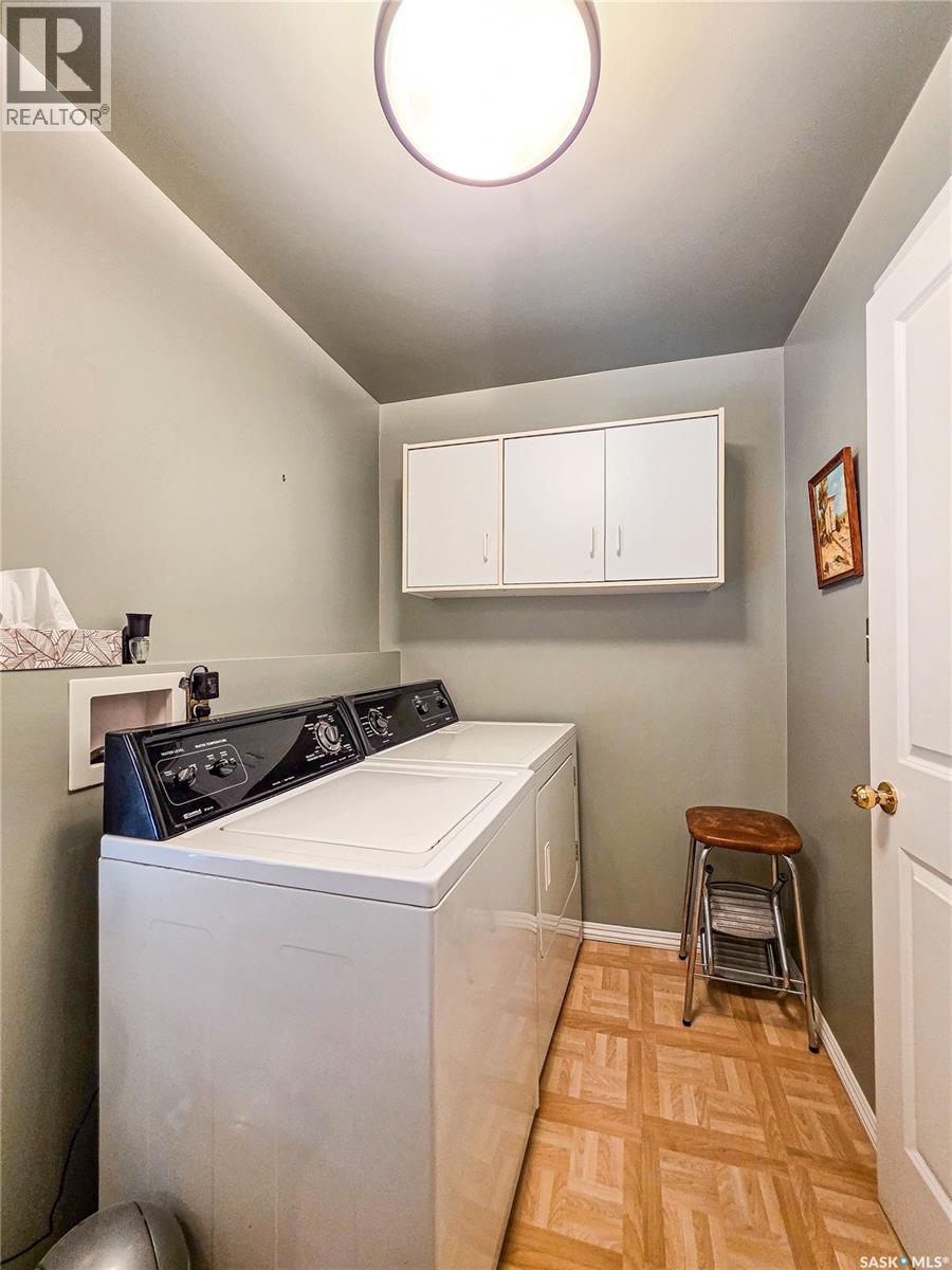 234 5th Avenue W, Melville, Saskatchewan  S0A 2P0 - Photo 33 - SK047261