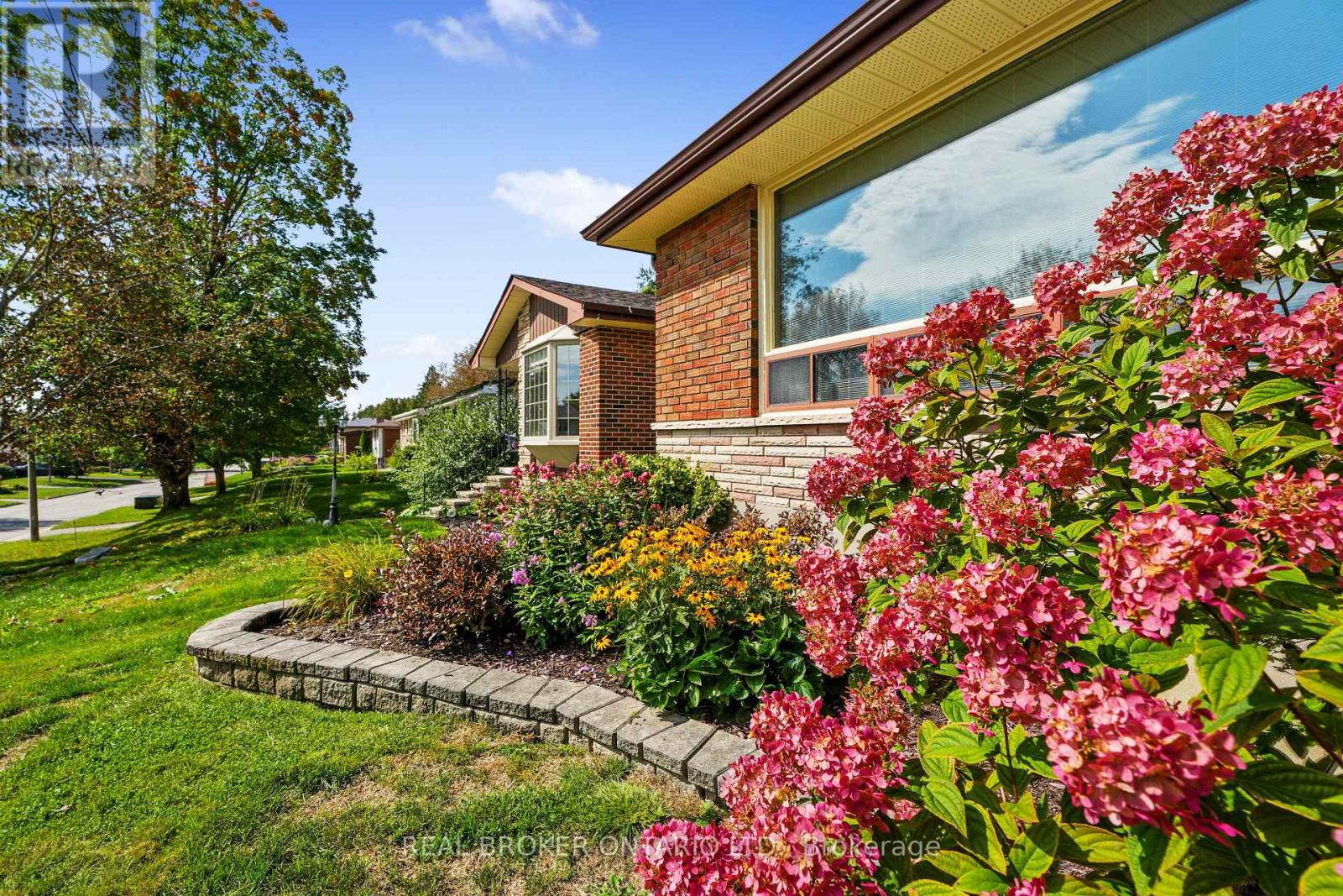 1311 Edmison Drive, Peterborough, Ontario  K9H 6V2 - Photo 2 - X13741522