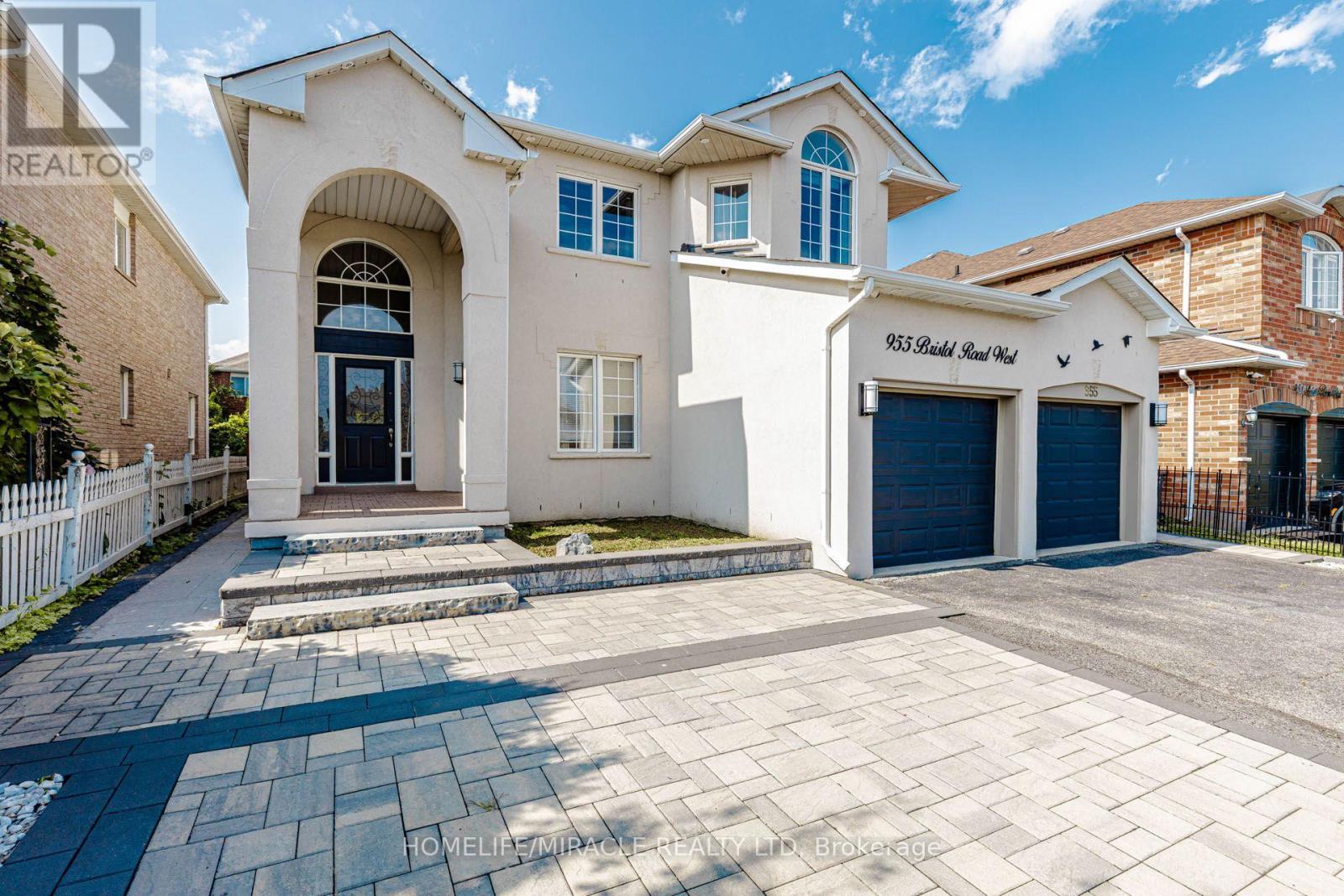 955 Bristol Road W, Mississauga, Ontario L5V 2N9 - Photo 4 - W13740798