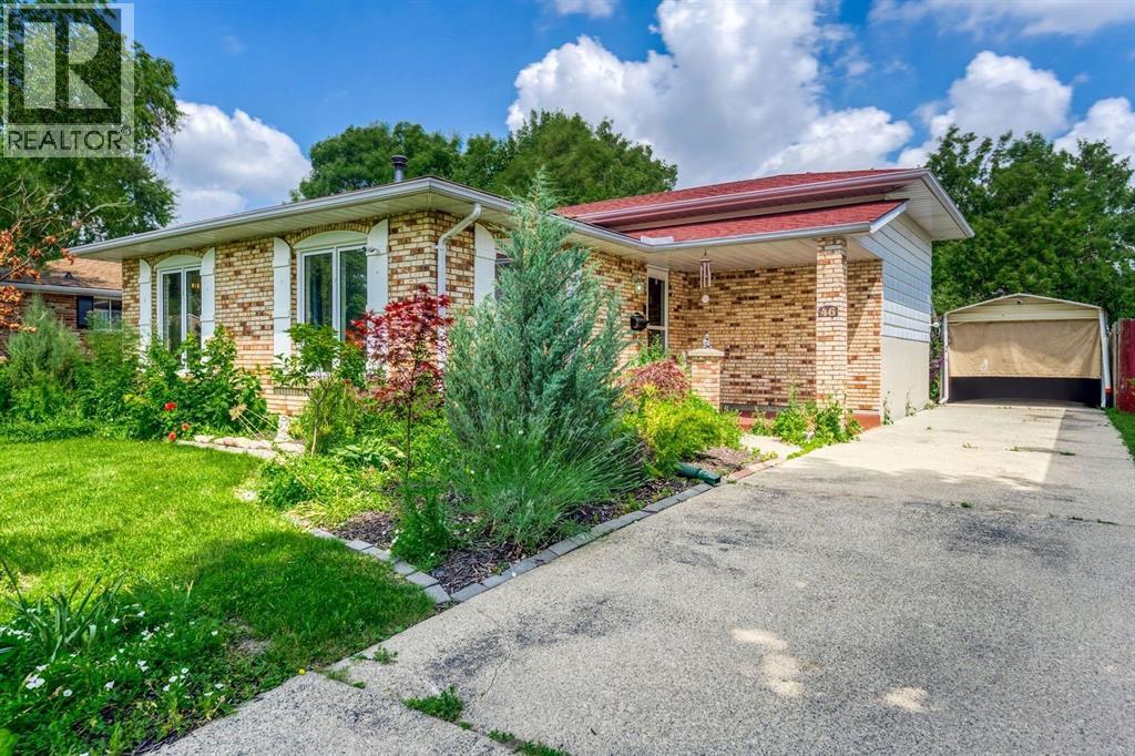 46 Turner DRIVE Sarnia Ontario Canada N7S4L2