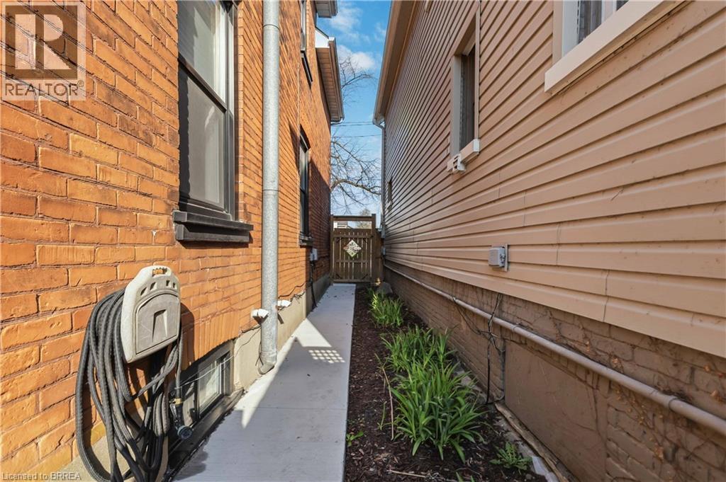 69 St Paul Avenue, Brantford, Ontario  N3T 4E7 - Photo 31 - 40848915