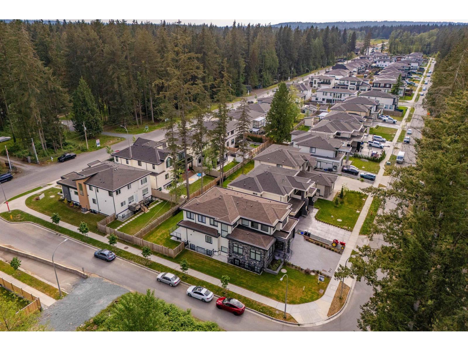 20280 27a Avenue, Langley, British Columbia  V2Z 0B6 - Photo 2 - R3161175