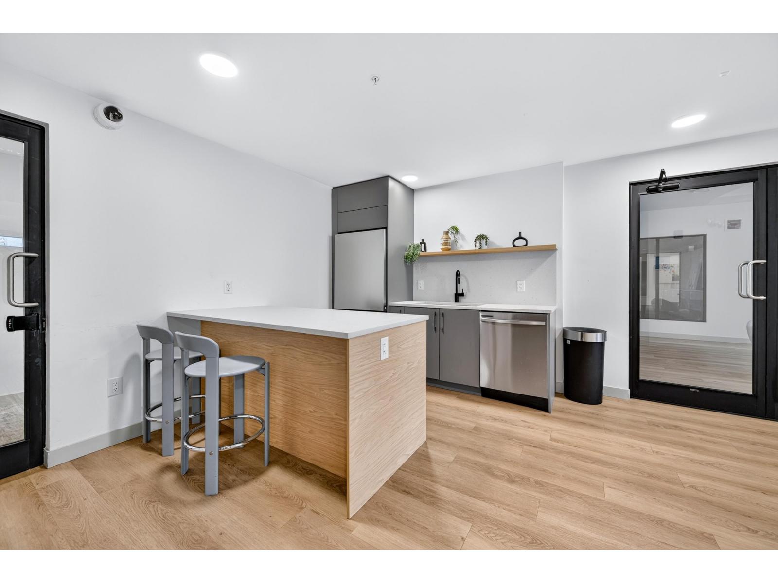 105 13439 94a Avenue, Surrey, British Columbia  V3V 0G9 - Photo 34 - R3160643