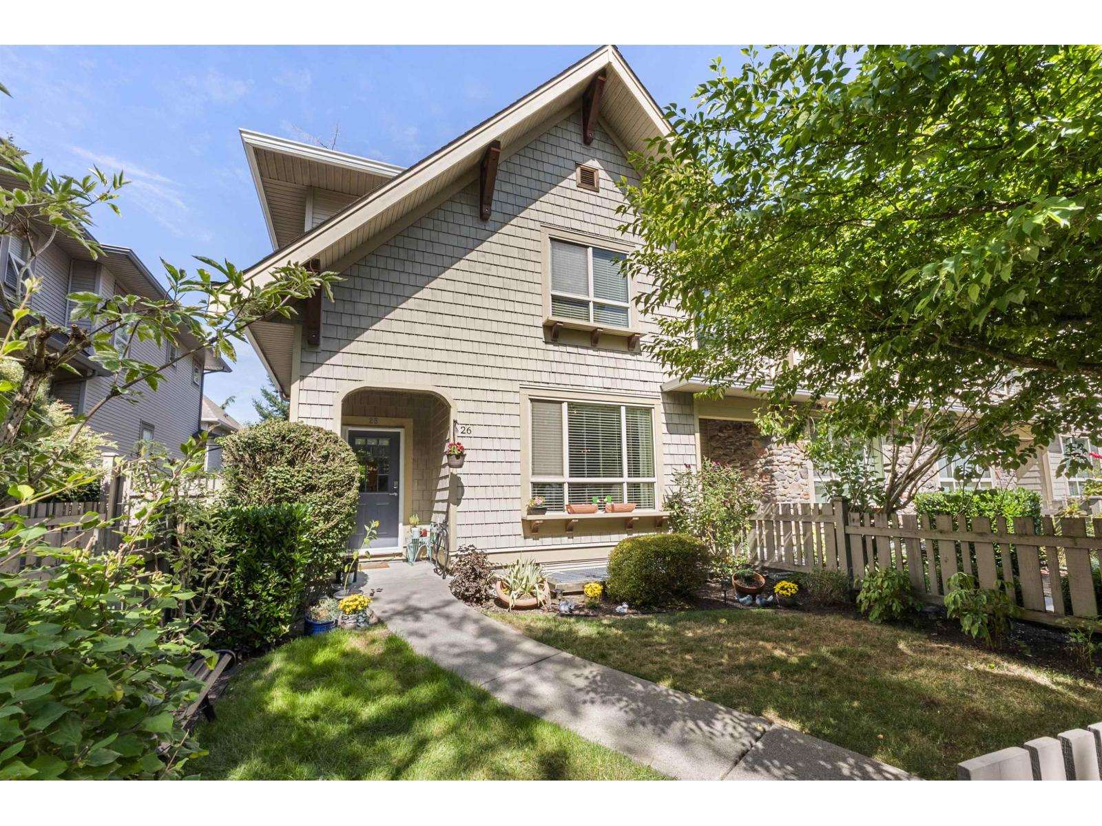 Surrey Row / Townhouse for sale:  4 bedroom 2,017 sq.ft. (Listed 2026-09-03)