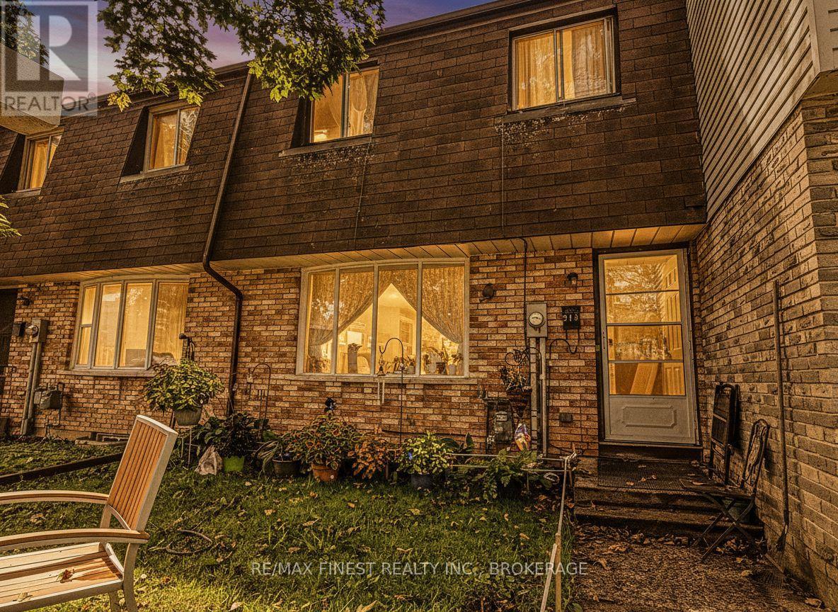 913 Oakview Avenue, Kingston, Ontario