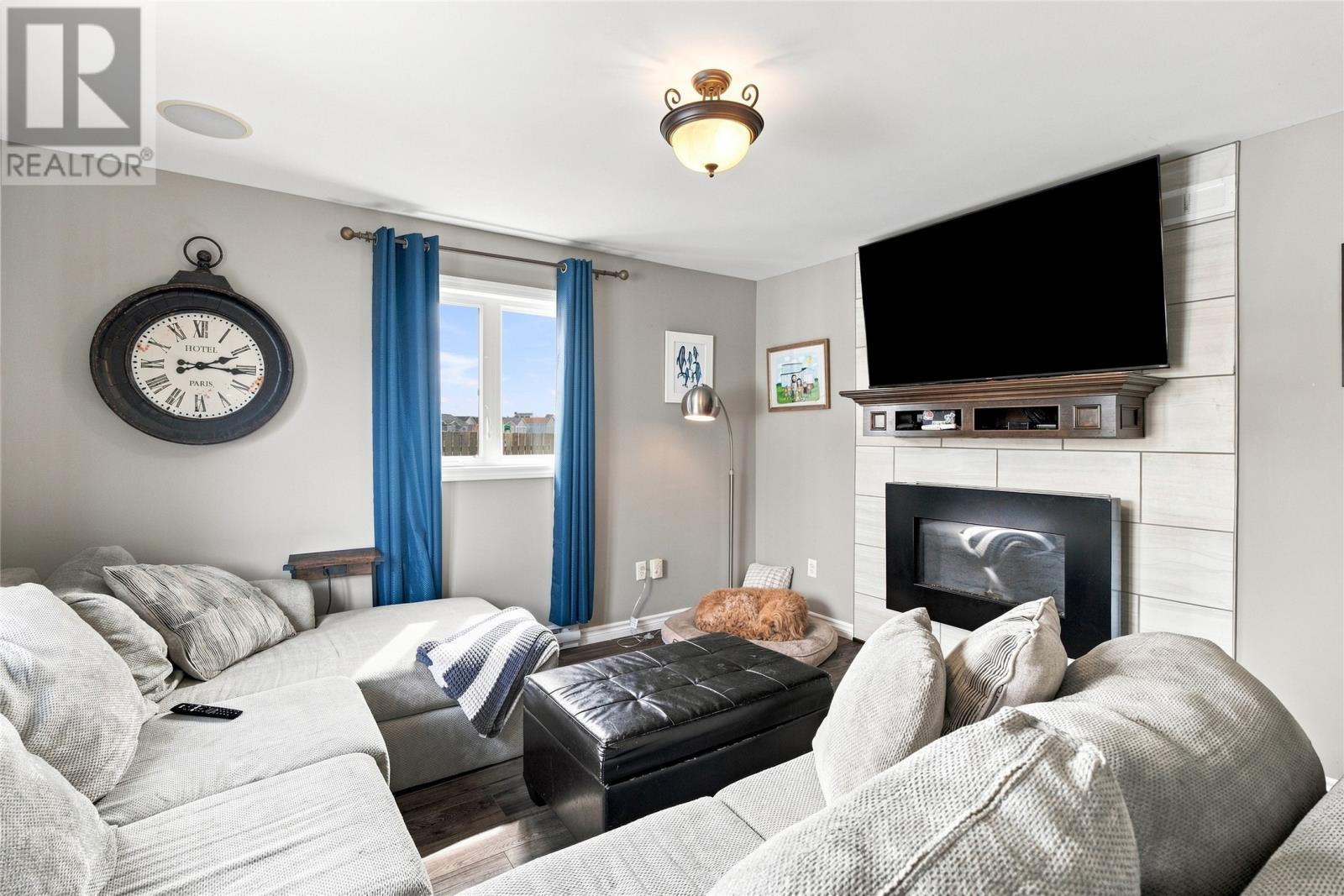 15 Camelot Crescent, Paradise — photo 5