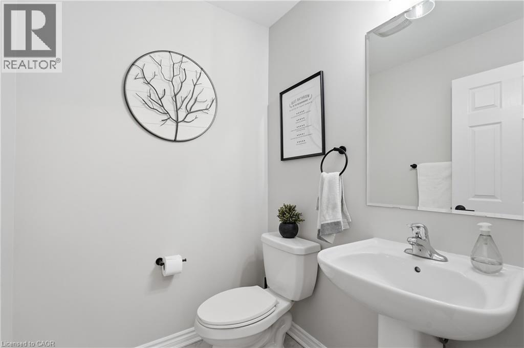 230 Avonsyde Boulevard Unit# 15, Waterdown, Ontario  L8B 1T9 - Photo 17 - 40855960