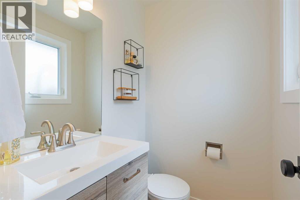 5218 38 Avenue, Taber, Alberta  T1G 1B8 - Photo 15 - A2342222