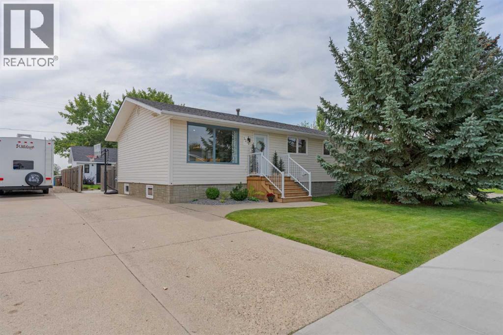 5218 38 Avenue, Taber, Alberta