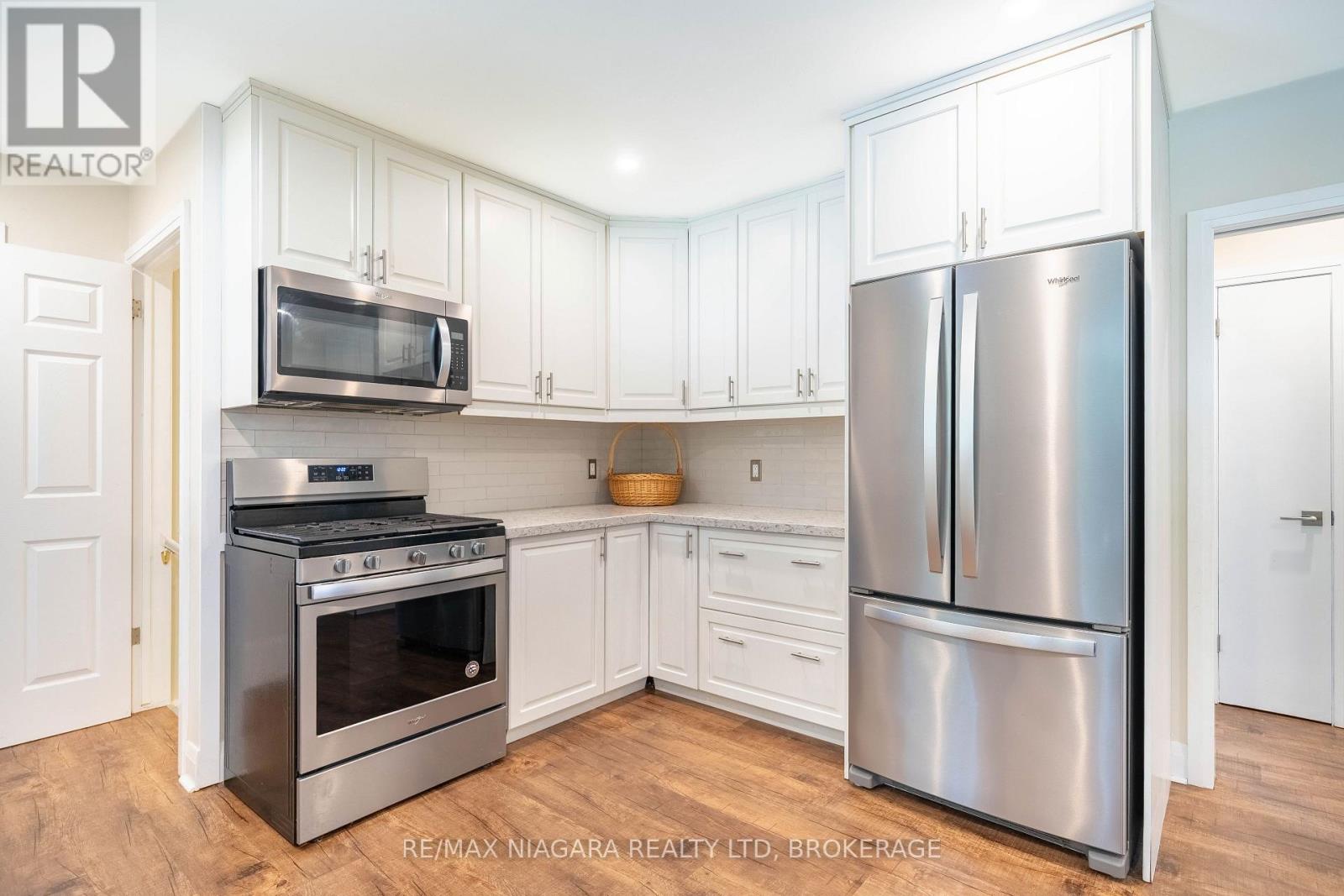 15 Springbank Drive, St. Catharines (Ridley), Ontario  L2S 2K1 - Photo 11 - X13741816