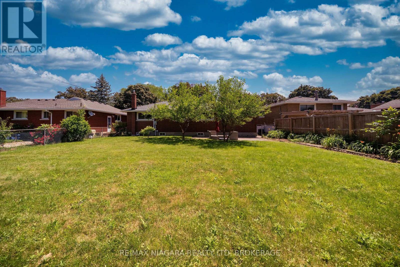 15 Springbank Drive, St. Catharines (Ridley), Ontario  L2S 2K1 - Photo 41 - X13741816
