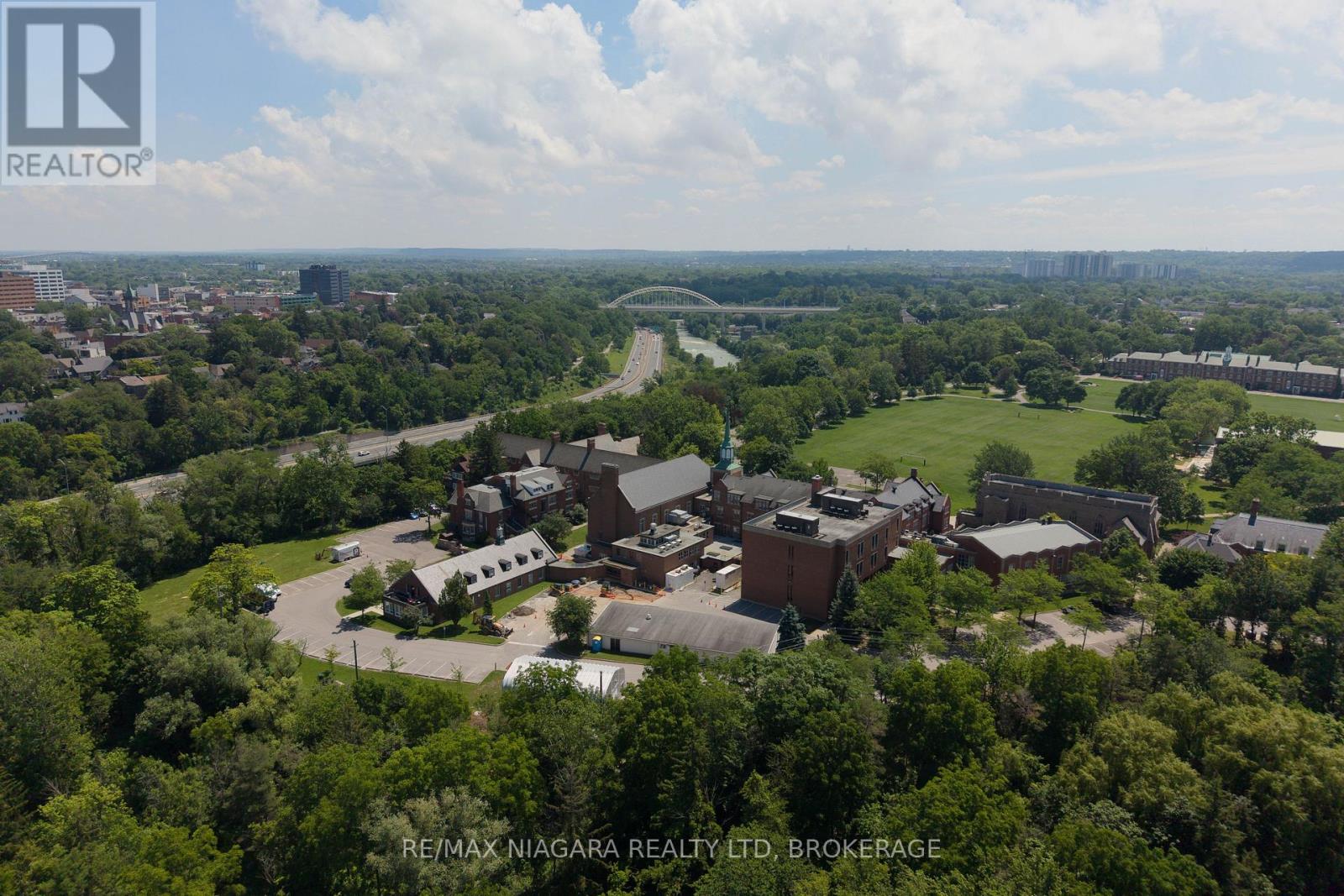 15 Springbank Drive, St. Catharines (Ridley), Ontario  L2S 2K1 - Photo 45 - X13741816