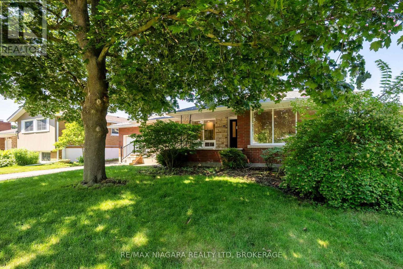 15 Springbank Drive, St. Catharines (Ridley), Ontario  L2S 2K1 - Photo 5 - X13741816