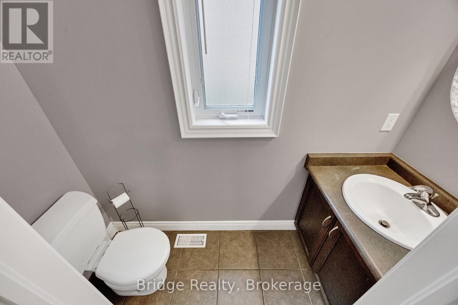 880 Frontenac Crescent, Woodstock, Ontario N4V 0A8 - Photo 12 - X13741726