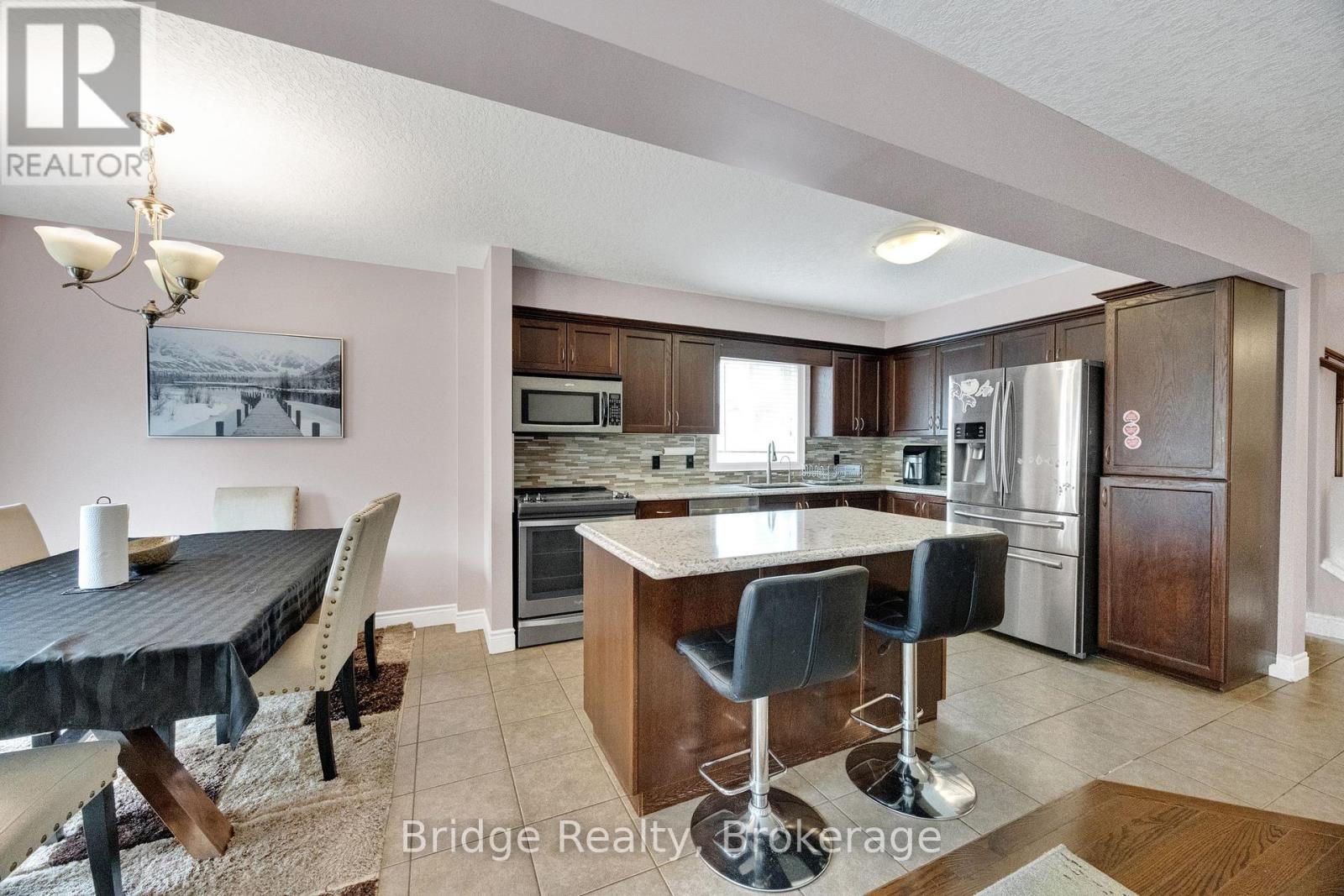 880 Frontenac Crescent, Woodstock, Ontario N4V 0A8 - Photo 16 - X13741726