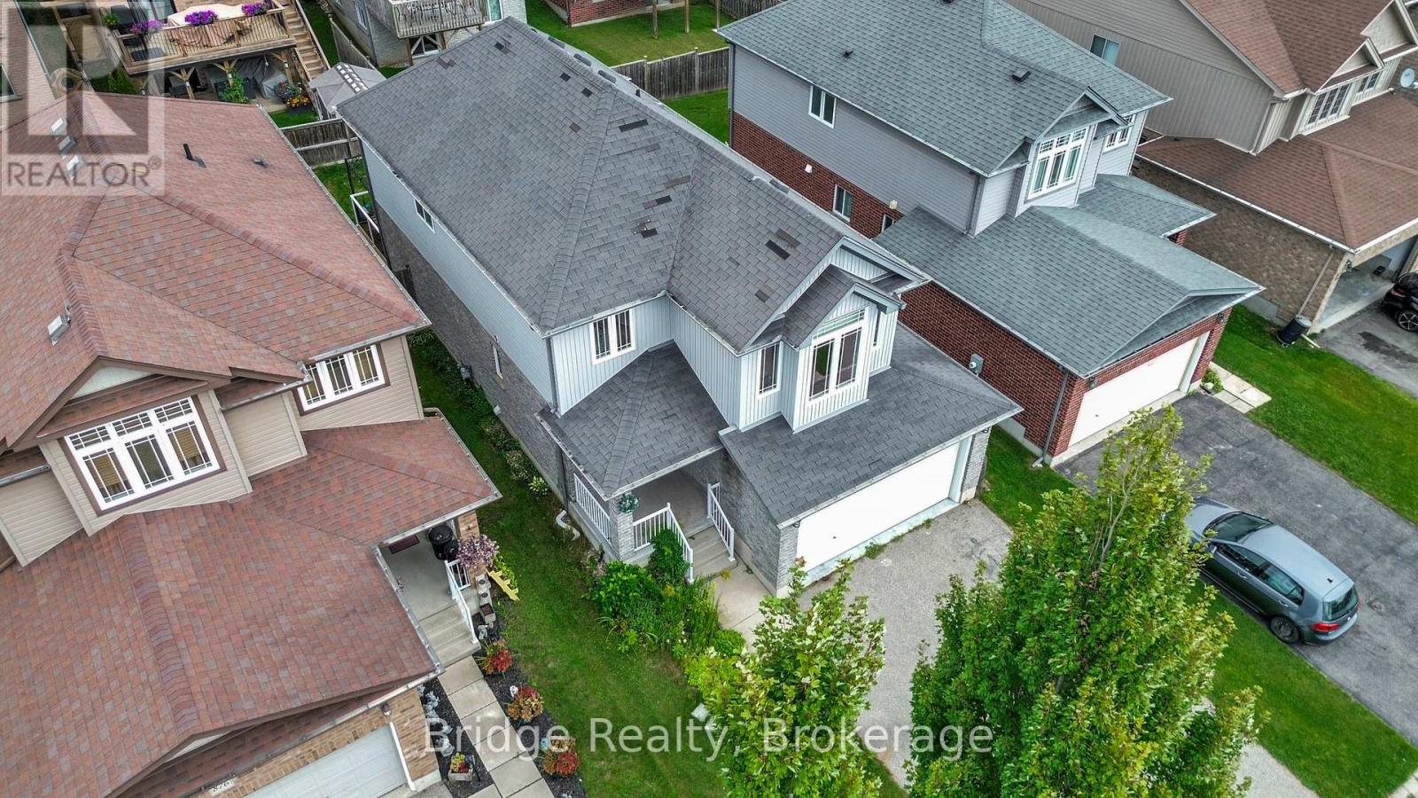 880 Frontenac Crescent, Woodstock, Ontario N4V 0A8 - Photo 3 - X13741726