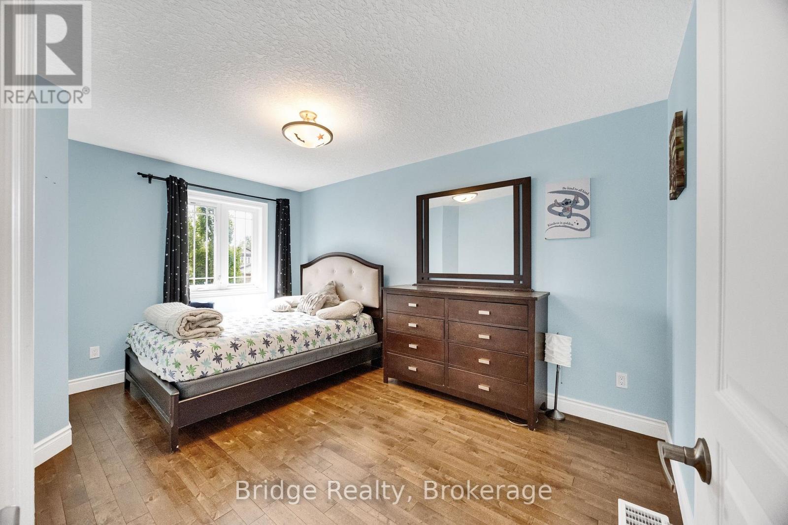 880 Frontenac Crescent, Woodstock, Ontario N4V 0A8 - Photo 31 - X13741726