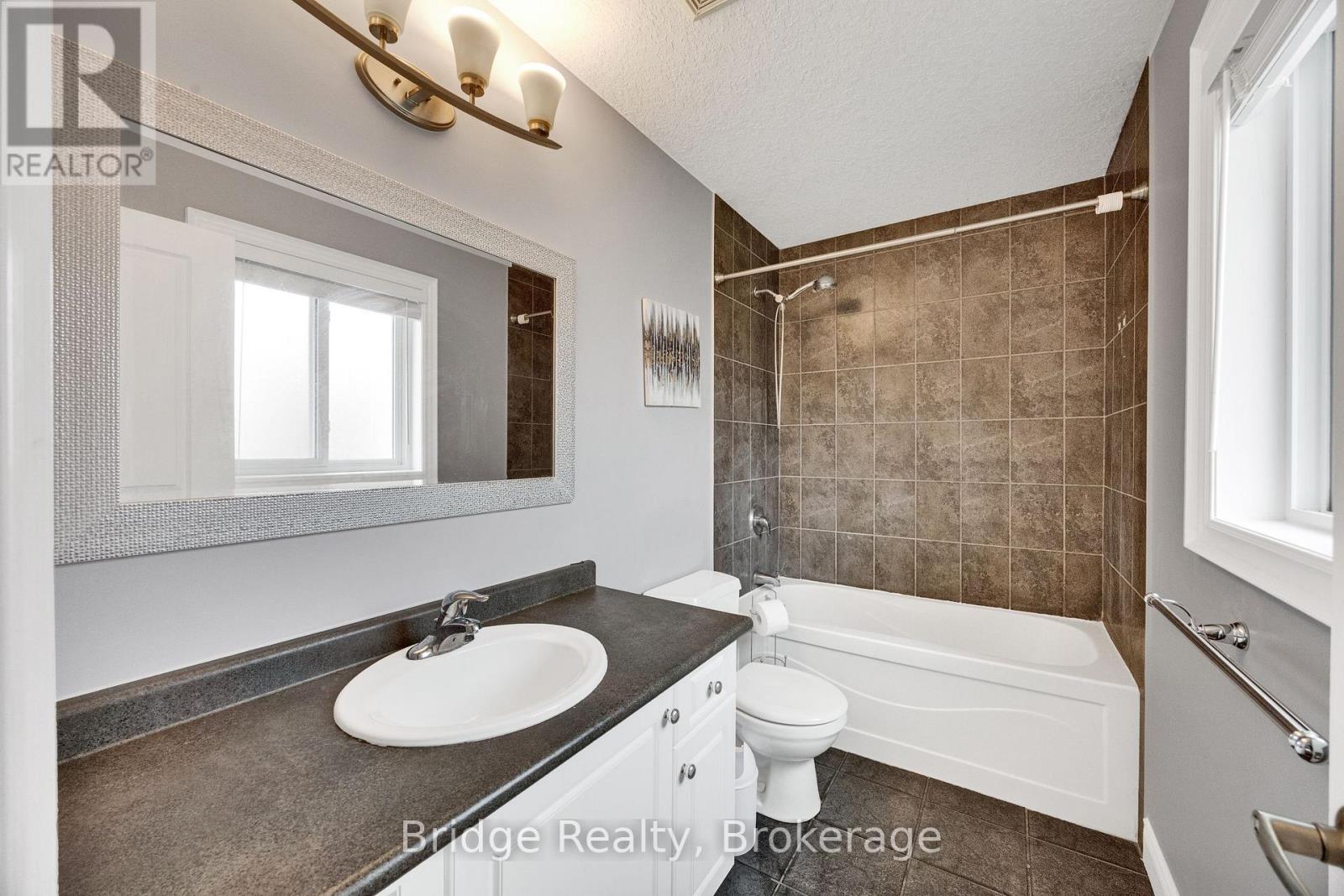 880 Frontenac Crescent, Woodstock, Ontario N4V 0A8 - Photo 36 - X13741726
