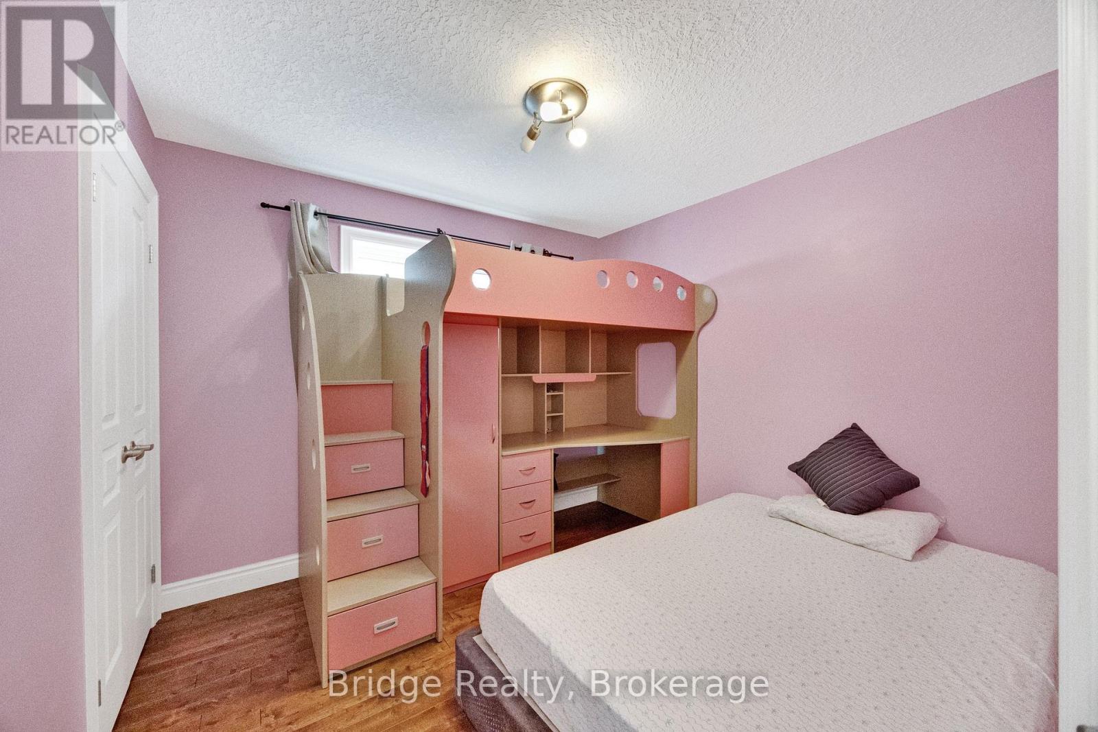 880 Frontenac Crescent, Woodstock, Ontario N4V 0A8 - Photo 38 - X13741726